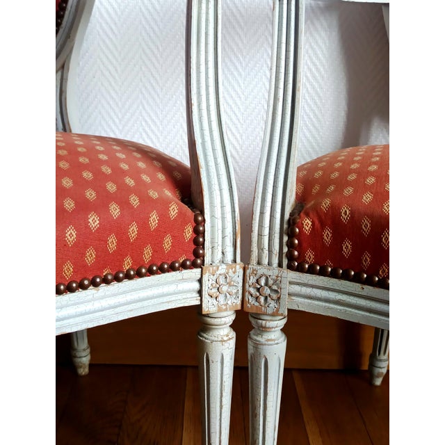 Louis XVI Medallion Cabriolet Armchairs, 1890s, Set of 2 For Sale - Image 3 of 16