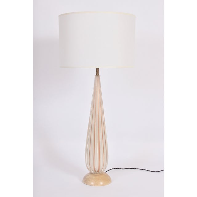 White Tall Alfredo Barbini White Ribbed Murano Glass Table Lamp with Gold Inclusions For Sale - Image 8 of 9