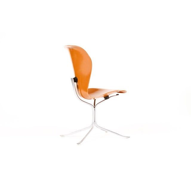 #2086 — Mid Century Vintage Space Age Ion Chair — Gideon Kramer Attributed — Orange Fiberglass Great design specimen...
