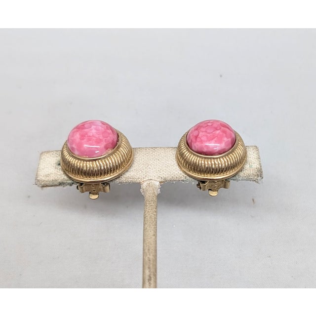 Vintage 1950s Signed Nettie Rosenstein Round Goldtone Cabochon Faux-Coral Clip Earrings- 2 Pieces For Sale - Image 4 of 7