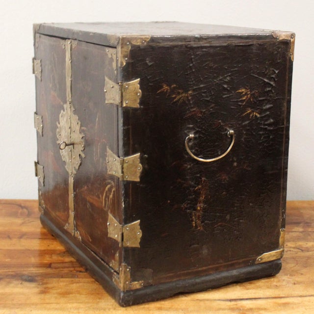 Wood Antique Lacquered and Painted Traval Jewelry Cabinet, 1800s For Sale - Image 7 of 18
