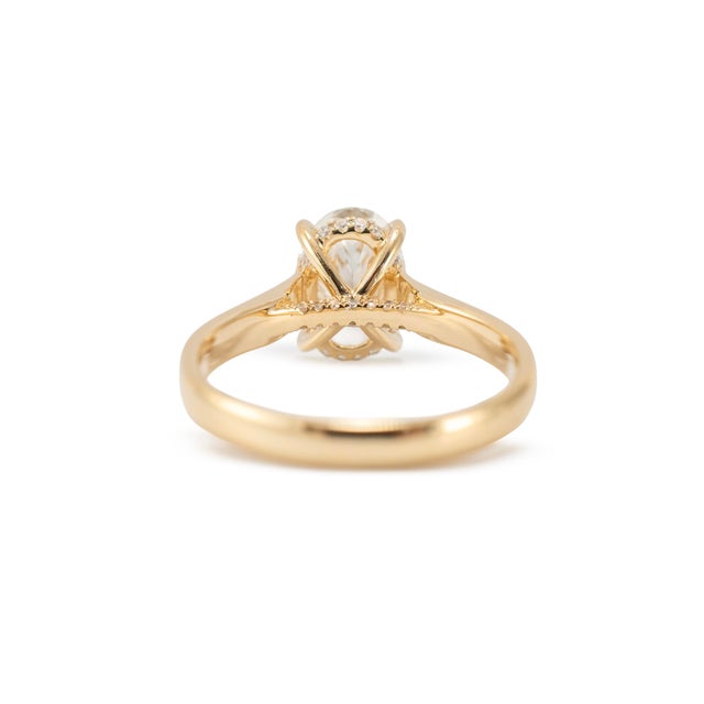 Metal 18k Yellow Gold 2.10ct Igi Oval Lab Grown Diamond Solitaire Engagement Ring, Size 7.5 For Sale - Image 7 of 10