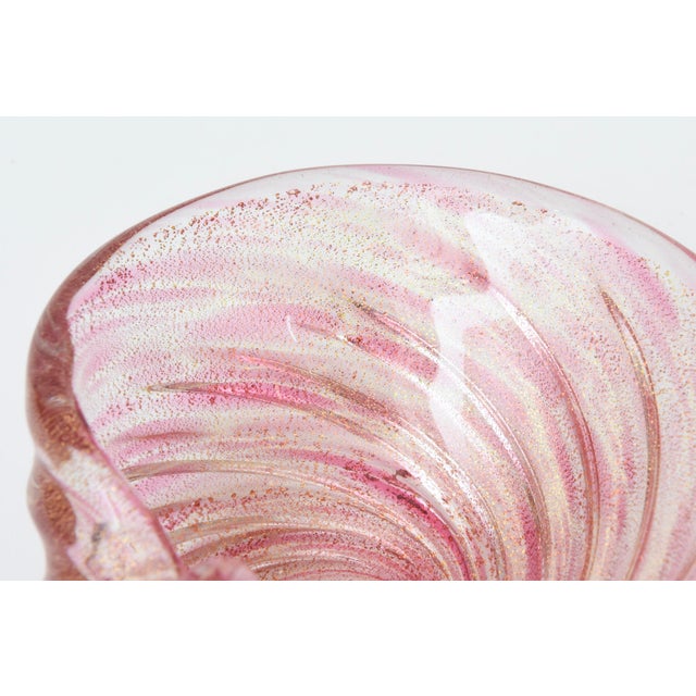 Pink Vintage Murano Snail Glass Bowl in Pink With Gold Aventurine, 1950's For Sale - Image 8 of 11