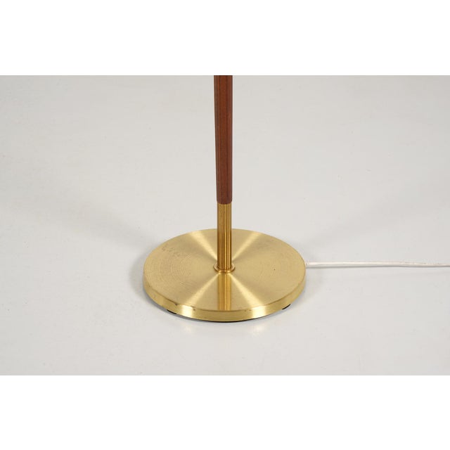 Mid-Century Modern Swedish Floor Lamp in Brass and Wood from AB Armaturhantverk, 1950 For Sale - Image 3 of 11