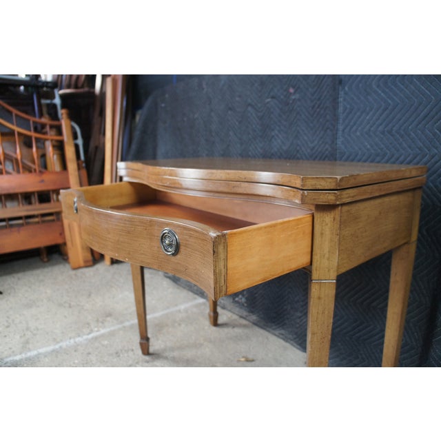 Antique American Sheraton Painted Grain Serpentine Flip Top Console Game Table For Sale - Image 6 of 15
