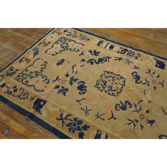 Textile 1920s Beige Antique Geometric Chinese Peking Small Wool Ivory 4'x 6' 8" Rug For Sale - Image 7 of 10