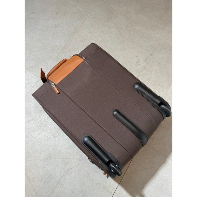 Airess Rolling Brown and Cognac Leather Travel Case by Delvaux For Sale - Image 11 of 12