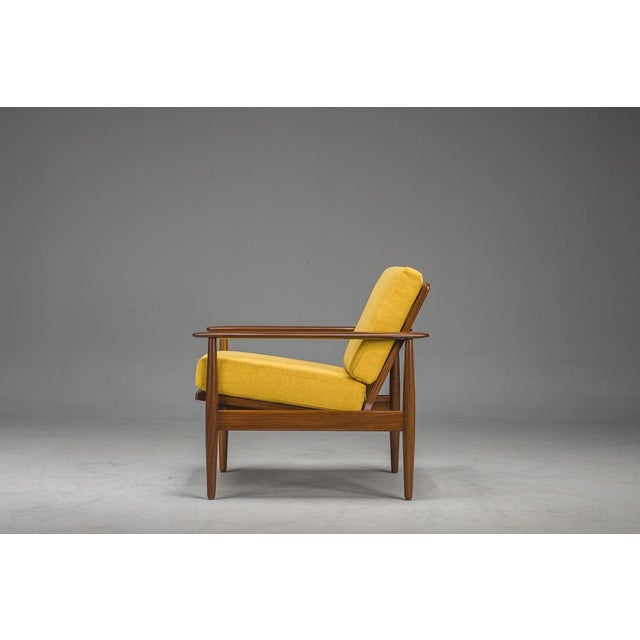 Mid-Century Modern Lounge Chair, 1960s For Sale - Image 9 of 14