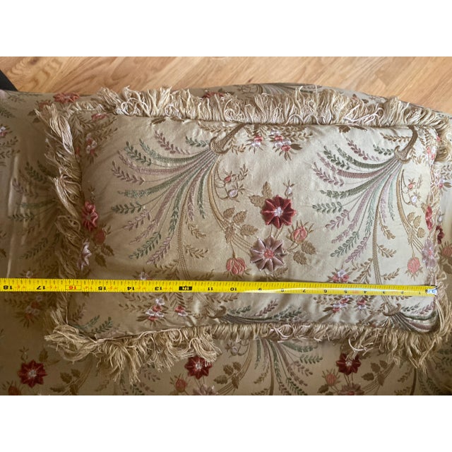 Vintage Louis XV French Style Exquisite Settee Paul Robert Excellent "Mint" Condition. For Sale - Image 11 of 12