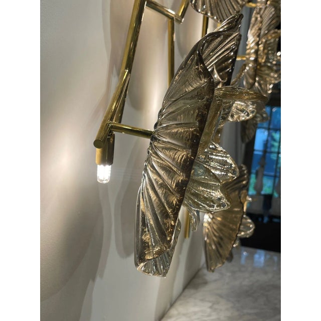 Modern Murano Glass and Brass Flower Wall Art Sconce For Sale In Dallas - Image 6 of 7