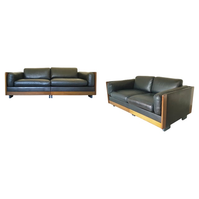 Set of Modular Mod. 920 Sofas in Black Leather and Walnut by Afra & Tobia Scarpa for Cassina, 1967 For Sale