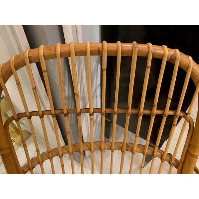 Cinnamon Italian Mid-Century Modern Rattan Lounge Arm Chairs - a Pair For Sale - Image 8 of 9