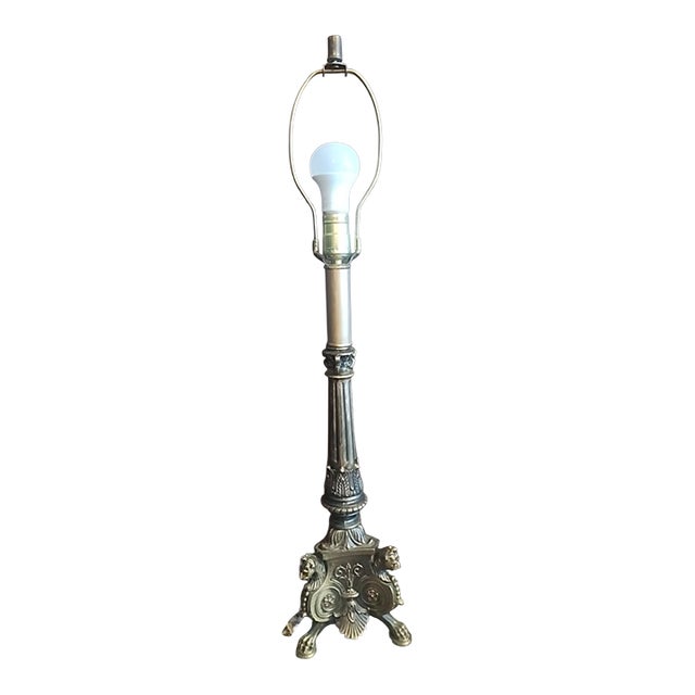 Vintage Lion Head Ornate Regency Style Lamo Brass Tripod Base Table Lamp Heavy For Sale