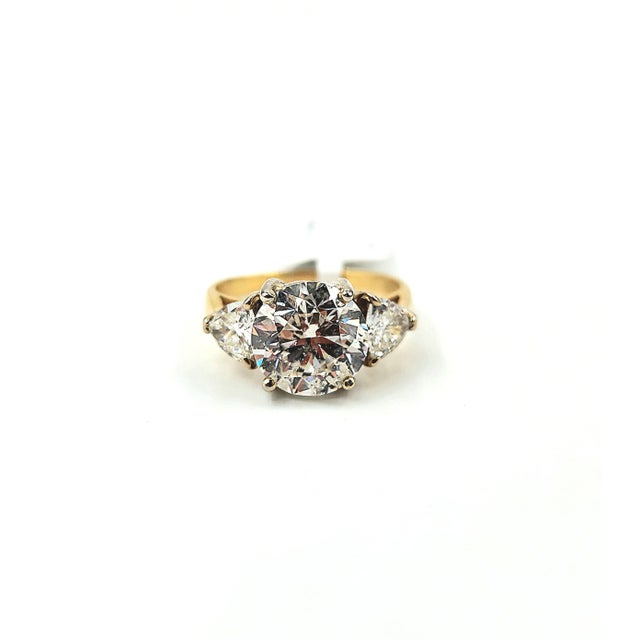 4.41 Ct 3-Stone Diamond Ring Set in 18k Yellow Gold Size 6.5 For Sale - Image 9 of 9