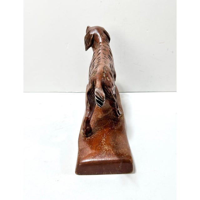 Brown Vintage Hand Carved Wood Hunting Dog Sculpture on Base – Sporting Irish Setter Figurine | Lodge Decor Accent For Sale - Image 8 of 9