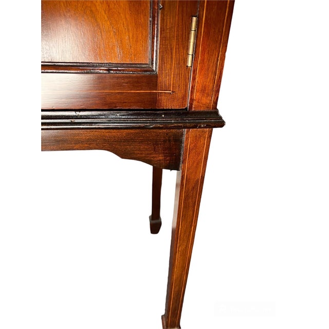 Early 20th Century Edwardian Mahogany Vitrine Cabinet For Sale - Image 5 of 12