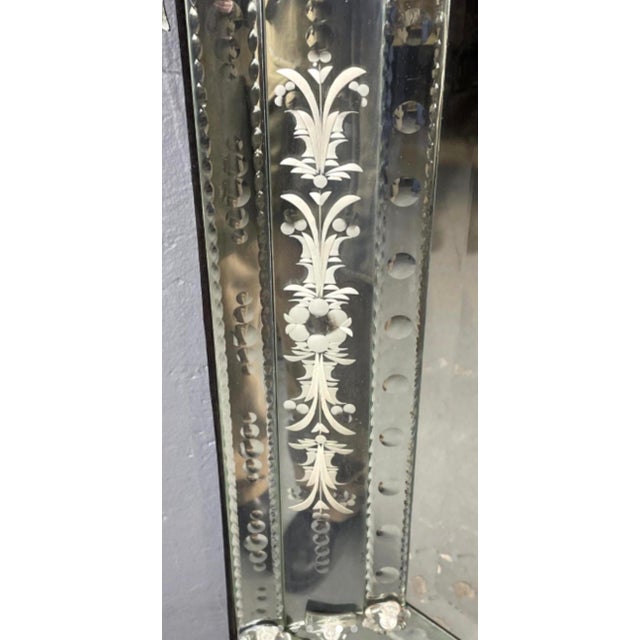 1960s Large Venetian Style Etched Glass Italian Mirror For Sale In New York - Image 6 of 6