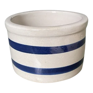 Mid 20th Century Robinson Ransbottom Small Crock