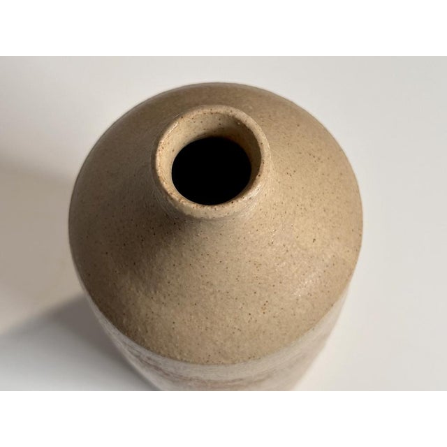 Modern Studio Ceramic Art Vase, 1985 For Sale - Image 3 of 10
