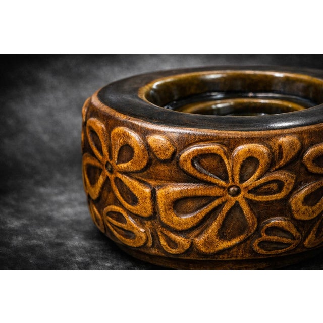 Mid-Century Modern 1970’s Vogel Studio Pottery Candle Holder – Carved Floral Motif – Mid-Century / 1970s Organic Modern – Usa For Sale - Image 3 of 7