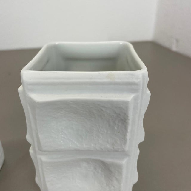 Op Art Vases attributed to Martin Freyer for Rosenthal, Germany, 1970s, Set of 2 For Sale - Image 12 of 18