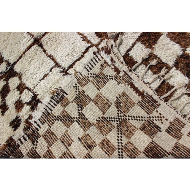 Large Vintage Moroccan Beni Ourain Rug in Browns, Mocha and Cream For Sale In Atlanta - Image 6 of 7