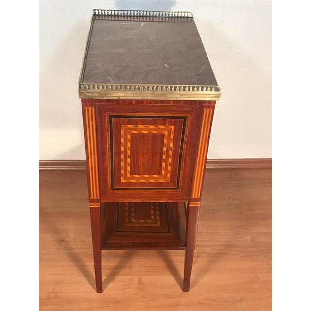 French Louis XVI Marquetry Side Table, Paris, 1770 For Sale - Image 6 of 10