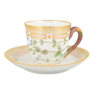 Flora Danica Demitasse Cup with Saucer in Porcelain from Royal Copenhagen, 1960s, Set of 2 For Sale
