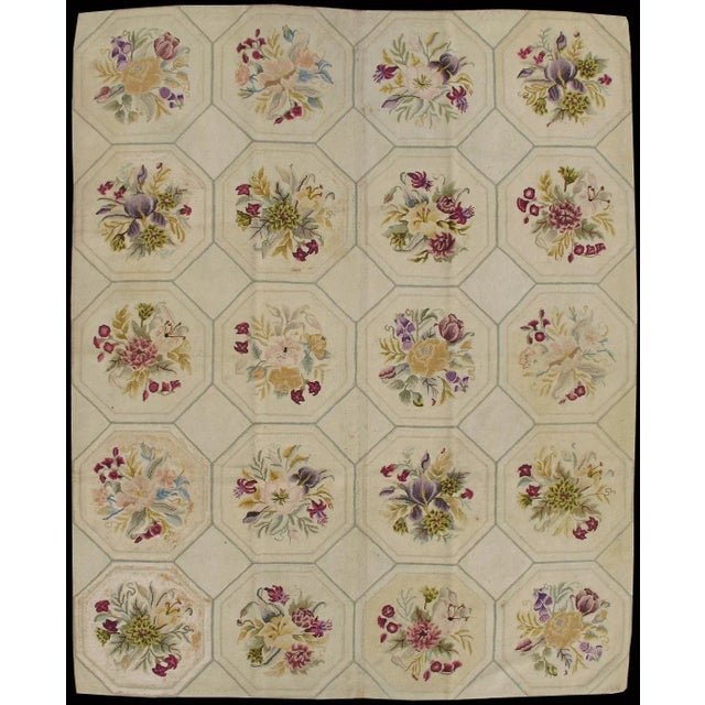Early 20th Century Fine Weave American Hooked Rug With Basket-Weave Pattern and Flowers For Sale - Image 5 of 5