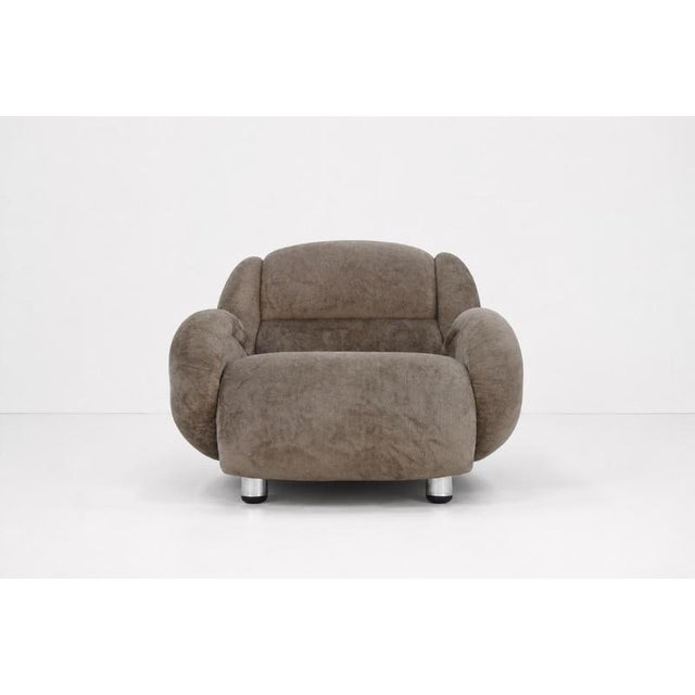 Vintage Italian design armchair in sand/beige velvet fabric upholstery from 1970’s.Condition Usage marks and age related...