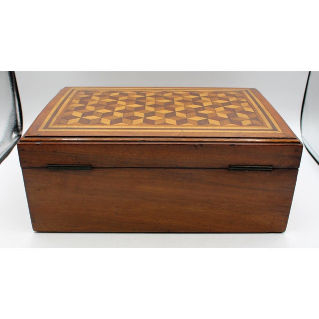 English Mid-Late 19th Century English Jewelry Box For Sale - Image 3 of 8