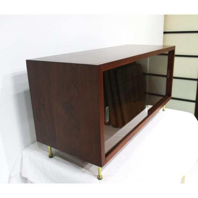 Mid 20th Century George Nelson Styled Walnut Miniature Display Cabinet For Sale - Image 5 of 9