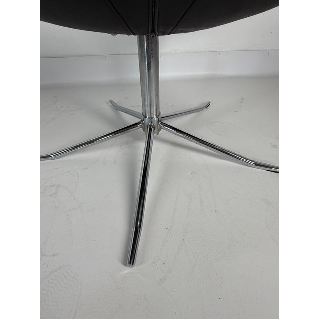 Animal Skin Vintage Swivel Leather Lounge Chair in Chrome and Genuine Leather, 1980s For Sale - Image 7 of 8