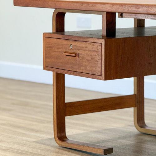 Large Danish Executive Desk in Teak by Jørgen Clausen for Brande Møbelfabrik, 1950s For Sale - Image 9 of 16