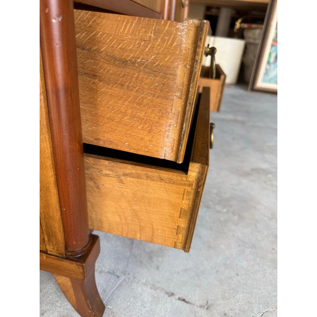 1970s Baker Hollywood Regency Walnut & White Marble Top Nightstands – A Pair For Sale - Image 11 of 12