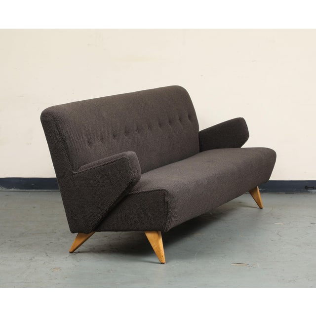 Knoll Midcentury Modern Jens Risom Model 37 Sofa for Knoll, 1940s For Sale - Image 4 of 15