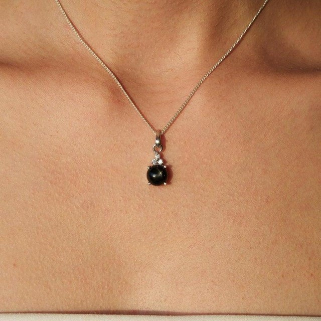 Timeless Black Star & Zircon Pendant in 925 Sterling Silver For Sale - Image 4 of 12