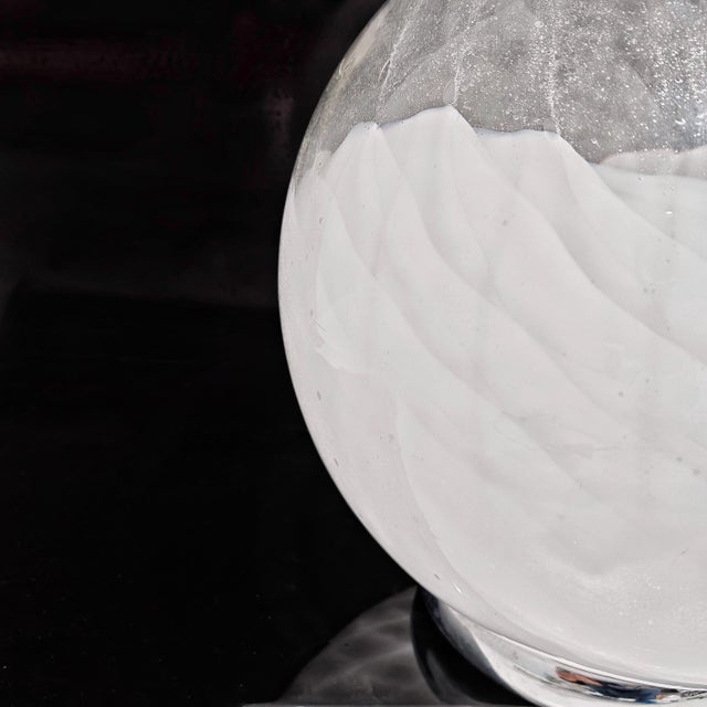 White White Spherical Murano Glass Table Lamp from the 70s attributed to Veart, 1970s For Sale - Image 8 of 9