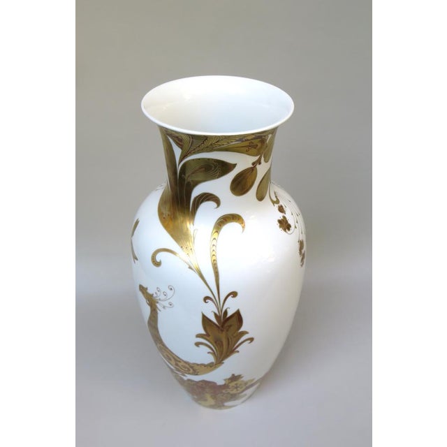 Ceramic White Gold Porcelain Serenade Floor Vase from Ak Emperor, W. Germany, 1970s For Sale - Image 7 of 18