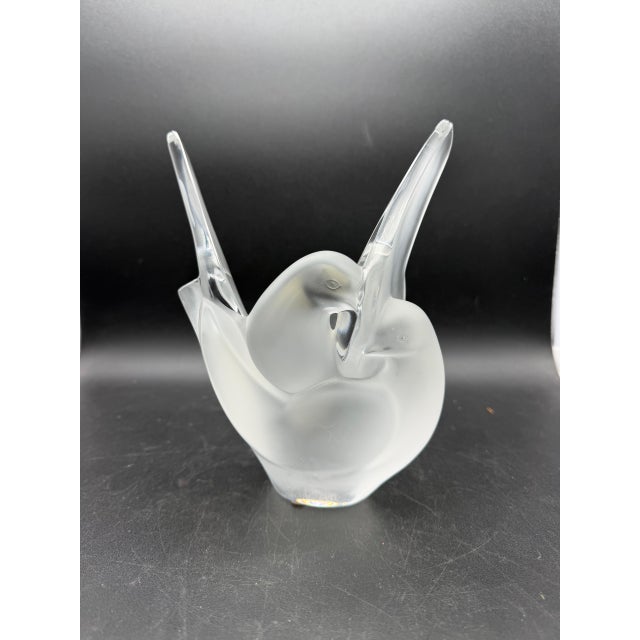 Sylvie Vase in Satin Crystal Depicting Two Doves from Lalique, 1950s For Sale - Image 11 of 11
