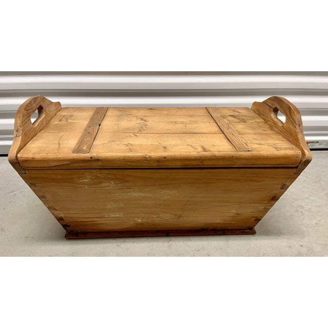 Vintage German Early 1900s Pine Lidded Dough Box For Sale - Image 11 of 11
