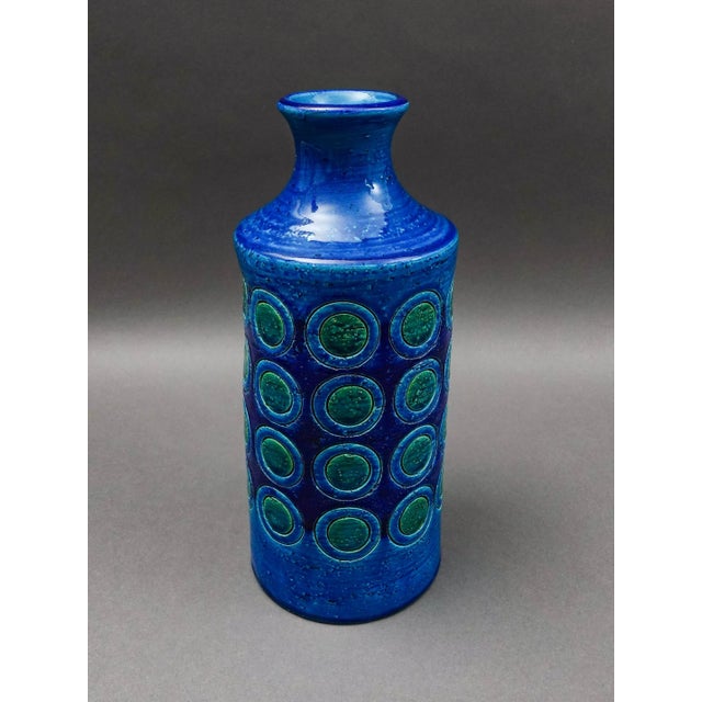 Mid-Century Modern Mid 20th Century Bitossi Italy Aldo Londi Rimini Blue Glazed Circles Art Pottery Vase For Sale - Image 3 of 8