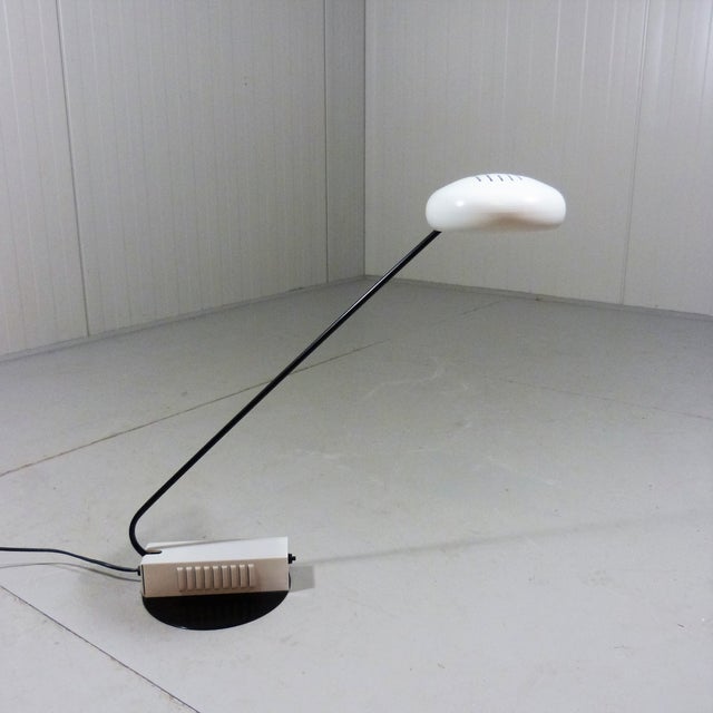 Italian Desk Lamp in White & Black, 1980s For Sale - Image 15 of 15