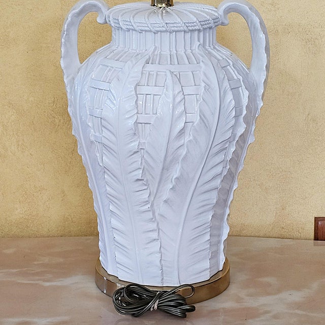 Vintage Paul Hanson Style White Ceramic Urn Table Lamp With Raised Botanical Relief Design For Sale In Washington DC - Image 6 of 18