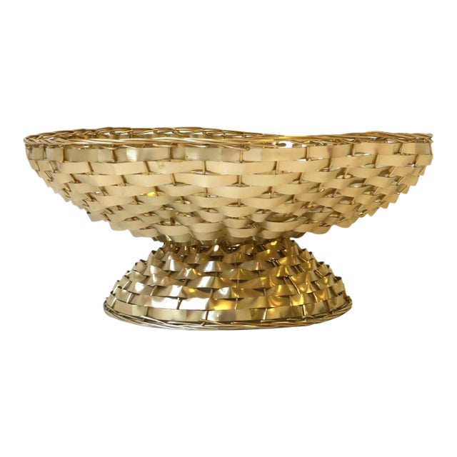 Italian Gold Wire Wicker Compote Basket with Scalloped Edge For Sale
