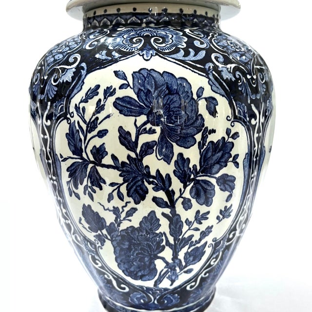 Chinoiserie 1960's Chinoiserie Delft Ginger Jar - Royal Sphinx Holland by Boch For Sale - Image 3 of 11