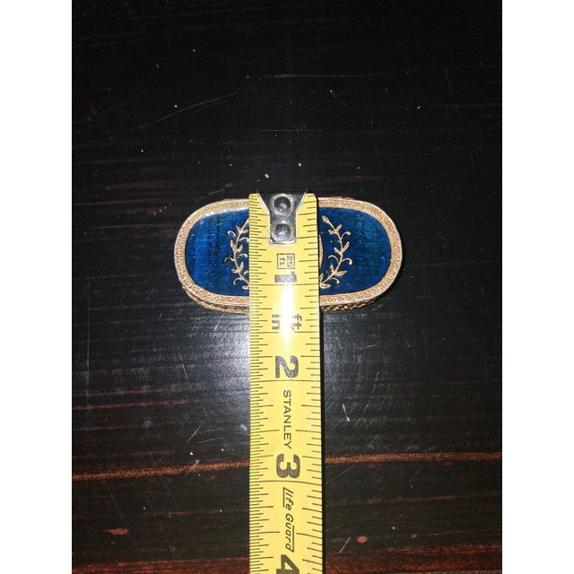 Vintage Style Estée Lauder Attributed Solid Perfume Compact Oval Keepsake Vanity Box For Sale In Portland, ME - Image 6 of 6