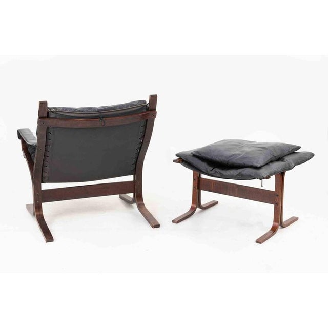 1960s Set of Siesta Louneg Chair and Ottoman in Leather by Ingmar Relling, 1960s For Sale - Image 5 of 7