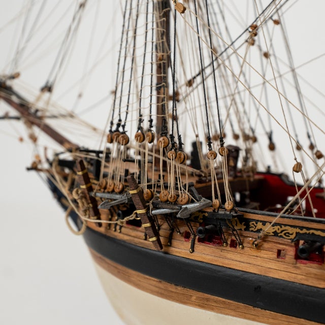 Italian Amati HMS Fly Ship Model, Hand-Assembled, 1:64 Scale, Restored For Sale - Image 9 of 18