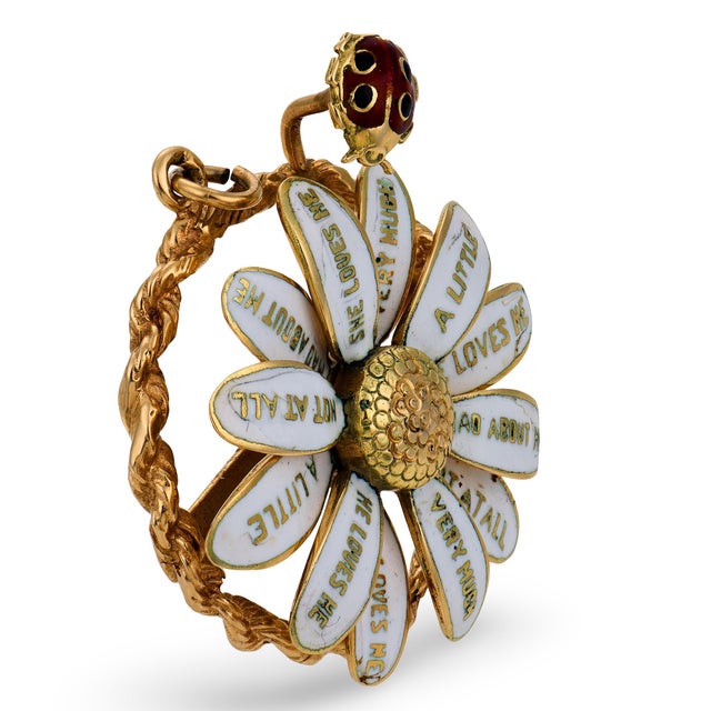 Vintage 14k Yellow Gold Enamel "He Loves Me" Daisy Pendant For Sale - Image 4 of 6